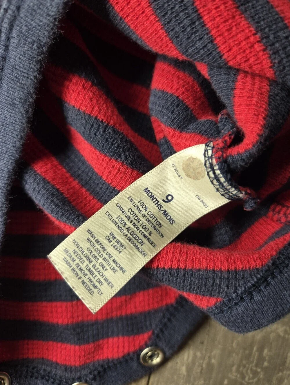 OshKosh B'gosh Baby Boy Striped Red & Navy One-Piece Thermal Bodysuit Size 9M
